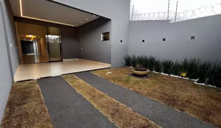 Casa Térrea 3 Quartos com Piscina Vila Mariana Casa de Rua com 3 Quarto(s) e 3 banheiro(s) à Venda, 126 por R$ 700.000 no setor Vila Mariana IN26587