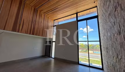 CASA JARDINS SEVILHA  Casa em Condomínio com 3 Quarto(s) e 4 banheiro(s) à Venda, 151 por R$ 1.590.000 no setor Jardins Sevilha AD26682
