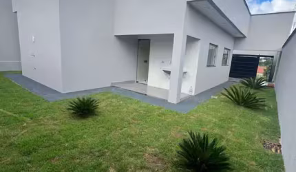 Casa de 03/04 localizada setor Monte Cristo em Trindade - Go. Casa de Rua com 3 Quarto(s) e 2 banheiro(s) à Venda, 100 por R$ 380.000 no setor Residencial Monte Cristo IN26731