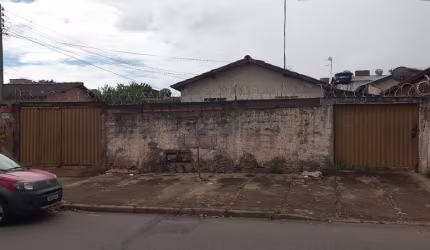 Lote Vila São Thomaz, a 300 metros do Buriti Shopping Lote à Venda, 429.3 por R$ 600.000 no setor Vila Sao Tomaz VN26931