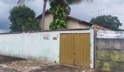 CASA NO RESIDENCIAL ITAIPU . AVENIDA  Casa de Rua com 4 Quarto(s) e 1 banheiro(s) à Venda, 160 por R$ 405.000 no setor Jardim Itaipu AD27094