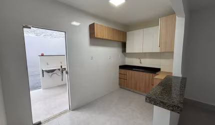 Casa Santa Fé  Casa de Rua com 2 Quarto(s) e 2 banheiro(s) à Venda, 69.72 por R$ 253.000 no setor Residencial Santa Fé IN27489