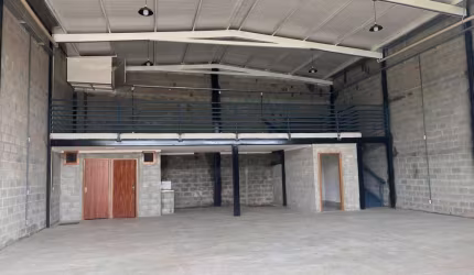 GALPAO Galpão / Depósito à Venda, 284 por R$ 850.000 no setor RESIDENCIAL CANADA AD27524