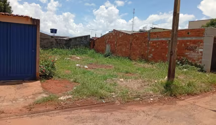 Ótima Oportunidade! Lote Bem Localizado por um Preço Imperdível Lote à Venda, 200 por R$ 130.000 no setor Residencial Triunfo AD26727