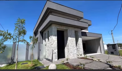 JARDINS CAPRI  Casa em Condomínio com 3 Quarto(s) e 4 banheiro(s) à Venda, 177.47 por R$ 1.590.000 no setor Jardins Capri TA27381