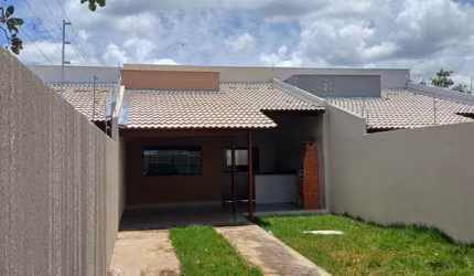 Casa de 2 Qts. com churrasqueira a carvão Casa de Rua com 2 Quarto(s) e 2 banheiro(s) à Venda, 102.74 por R$ 322.900 no setor Independência - 3º Complemento AD27647