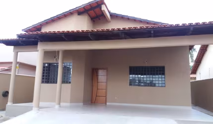 CASA DE RUA Casa de Rua com 3 Quarto(s) e 2 banheiro(s) à Venda, 150 por R$ 550.000 no setor Estância Itanhangá AD27602