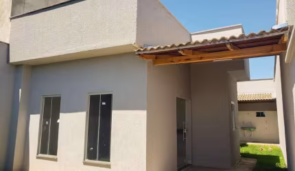 CASA DE 3/4 EM SENADOR CANEDO  Casa de Rua com 3 Quarto(s) e 1 banheiro(s) à Venda, 90 por R$ 360.000 no setor Residencial Morada do Bosque SL27744