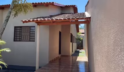 VENDO Casa 02 Quartos, 01 banheiro, garagem coberta e quintal, Res Pedro Miranda, Senador Canedo. Aceita financiamento pela CEF Caixa Economia Federal Casa de Rua com 2 Quarto(s) e 1 banheiro(s) à Ven