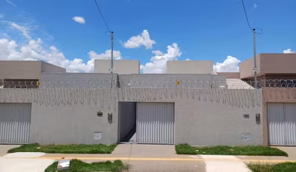 CASA, 2 QT, SUITE, COM ÁREA GOURMET E CHURRASQUEIRA A CARVÃO Casa de Rua com 2 Quarto(s) e 2 banheiro(s) à Venda, 97.36 por R$ 323.900 no setor BAIRRO INDEPENDÊNCIA AD27909