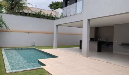 Alphaville Araguaia Sobrado com 5 Quarto(s) e 6 banheiro(s) à Venda, 380.18 por R$ 4.500.000 no setor Alphaville Araguaia  AX24879