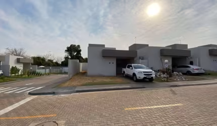 Les Arcs Residencial - Senador Canedo Casa em Condomínio com 3 Quarto(s) e 2 banheiro(s) à Venda, 90 por R$ 350.000 no setor Sítios Vale das Brisas AX28049