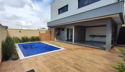 Jardins Capri Sobrado Casa em Condomínio com 4 Quarto(s) e 5 banheiro(s) à Venda, 226 por R$ 1.580.000 no setor Jardins Capri TA28169
