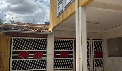 VENDO SOBRADO NO SETOR SÃO JOSÉ  Sobrado com 3 Quarto(s) e 4 banheiro(s) à Venda, 200 por R$ 450.000 no setor Setor São José AD28285