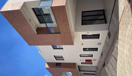Sobrado em condomínio à venda Casa em Condomínio com 3 Quarto(s) e 3 banheiro(s) à Venda, 145.96 por R$ 840.000 no setor Jardim Atlântico AD28417