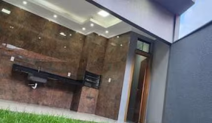 Casa Térrea Mont Serrat  Casa de Rua com 3 Quarto(s) e 2 banheiro(s) à Venda, 128 por R$ 550.000 no setor Jardim Mont Serrat IN28547