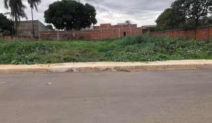 LOTE  Lote à Venda, 516.04 por R$ 255.000 no setor Vila Oliveira VN27008