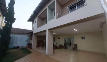 Sobrado Setor Sudoeste Sobrado com 5 Quarto(s) e 5 banheiro(s) à Venda, 290 por R$ 1.000.000 no setor Setor Sudoeste VN28248