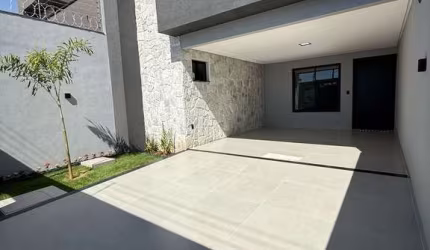 CASA DE RUA Casa de Rua com 3 Quarto(s) e 4 banheiro(s) à Venda, 155 por R$ 875.000 no setor Jardim Atlântico VN28683
