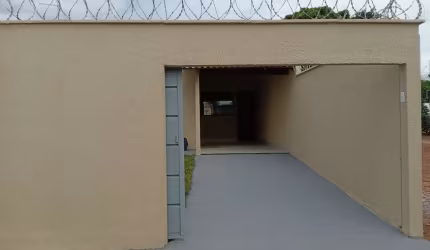 CASA NO ALTO PARAÍSO/DOM BOSCO Casa de Rua com 2 Quarto(s) e 2 banheiro(s) à Venda, 84.48 por R$ 240.000 no setor Jardim Dom Bosco IN28943