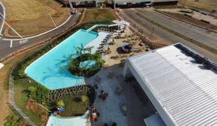 Lote a Venda  Lote à Venda, 301 por R$ 360.000 no setor Centro IN28784