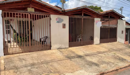 IMOVEL COM 3 CASAS - JARDIM GUANABARA  Casa de Rua com 6 Quarto(s) e 3 banheiro(s) à Venda, 360 por R$ 900.000 no setor Jardim Guanabara VN21260