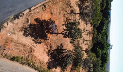 Área residencial e comercial - 5.000m² Área / Terreno à Venda, 5000 por R$ 850.000 no setor Mansões Águas Quentes AU29072