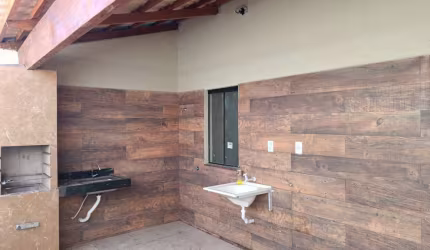 Casa térrea 3 quartos com suíte, pé direito duplo e acabamento de alto padrão no Jardim São José em Goiânia Casa de Rua com 3 Quarto(s) e 2 banheiro(s) à Venda, 102 por R$ 350.000 no setor Jardim São 