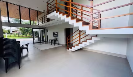 Casa em condomínio de chácaras  Casa em Condomínio com 5 Quarto(s) e 8 banheiro(s) à Venda, 445.5 por R$ 5.000.000 no setor Condomínio Alto da Boa Vista IN28559