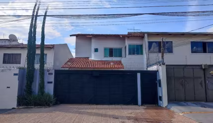 Sobrado com 3 suítes a venda no Jardim América  Sobrado com 4 Quarto(s) e 5 banheiro(s) à Venda, 226 por R$ 1.150.000 no setor Jardim América AV29113