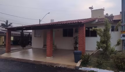 Casa Térrea esquina 4 quartos condomínio fechado Casa em Condomínio com 4 Quarto(s) e 3 banheiro(s) à Venda, 225 por R$ 629.000 no setor Residencial Solar ville IN29342