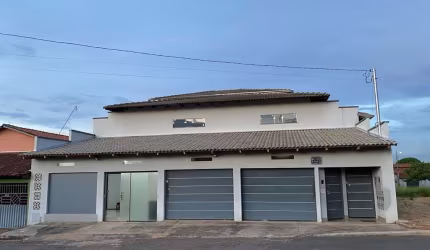 Lindo sobrado Pq. Santa Rita Sobrado com 3 Quarto(s) e 4 banheiro(s) à Venda, 750 por R$ 1.800.000 no setor Parque Santa Rita TA29357