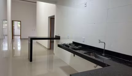 Casa Setor Rivieira Casa de Rua com 3 Quarto(s) e 2 banheiro(s) à Venda, 122.58 por R$ 380.000 no setor Jardim Riviera IN29652