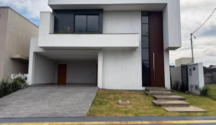 SOBRADO NO Jardins Bolonha Casa em Condomínio com 4 Quarto(s) e 5 banheiro(s) à Venda, 183 por R$ 1.650.000 no setor Jardins Bolonha TA29916