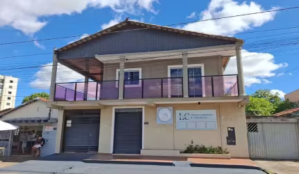 SOBRADO - JARDIM DAS ESMERALDAS Casa de Rua com 3 Quarto(s) e 2 banheiro(s) à Venda, 432 por R$ 1.300.000 no setor Jardim das esmeraldas ST29550