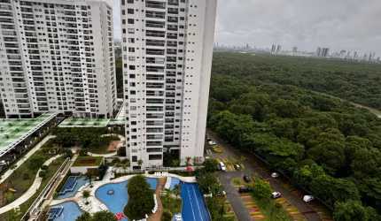Le Parc 120m ,Reformado, frente parc aquático