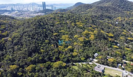 Área à venda, 31063 m² por R$ 2.000.000,00 - Praia do Estaleiro - Balneário Camboriú/SC