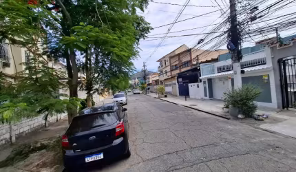 4 casas no terreno-piedade