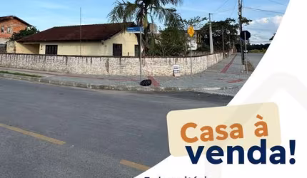 Casa em Vila Nova com terreno de esquina, Joinville/SC