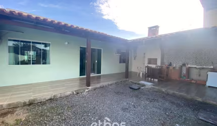 Casa à venda no bairro Adhemar Garcia - Joinville/SC