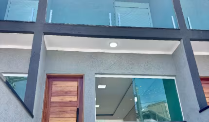 Lindo Sobrado no Bairro da Agua Rasa