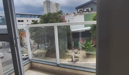 LINDO APARTAMENTO NA AGUA RASA.