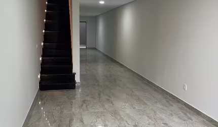 LINDO SOBRADO NA VILA TEXTIL