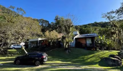 Sítio para Venda em Balneário Camboriú, Nova Esperança, 3 dormitórios, 3 suítes, 4 banheiros, 2 vagas