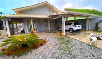 Casa para Venda em Porto Belo, Vila Nova, 3 dormitórios, 1 suíte, 2 banheiros, 2 vagas