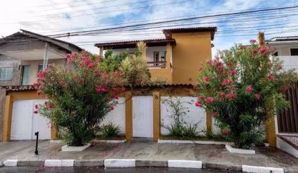 Casa com 6 dormitórios à venda, 240 m² por R$ 945.000,00 - Centro - Lauro de Freitas/BA