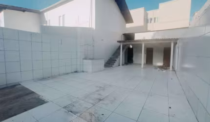 EXCELENTE CASA COMERCIAL 200m2