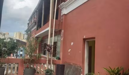 Casa com 6 dormitórios à venda, 500 m² por R$ 1.400.000,00 - Politeama - Salvador/BA