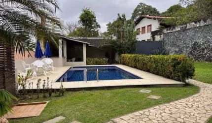 Casa com 3 dormitórios à venda, 311 m² por R$ 1.219.900,00 - Pituaçu - Salvador/BA