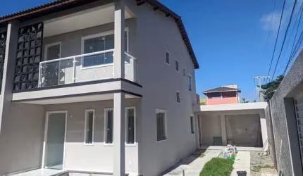 Casa com 3 dormitórios à venda, 130 m² por R$ 520.000,00 - Ipitanga - Lauro de Freitas/BA